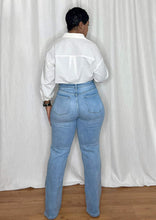 Load image into Gallery viewer, &quot;NO STRESS&quot; High Waisted Jeans