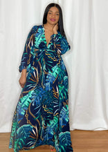 Load image into Gallery viewer, &quot;BREEZY&quot; Maxi Dress